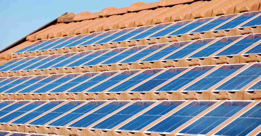 Tegola fotovoltaica